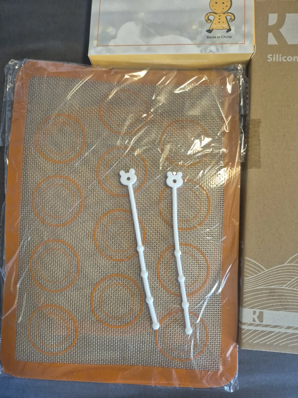 Non-Stick Orange Trim Silicone Mesh Baking Mat Set